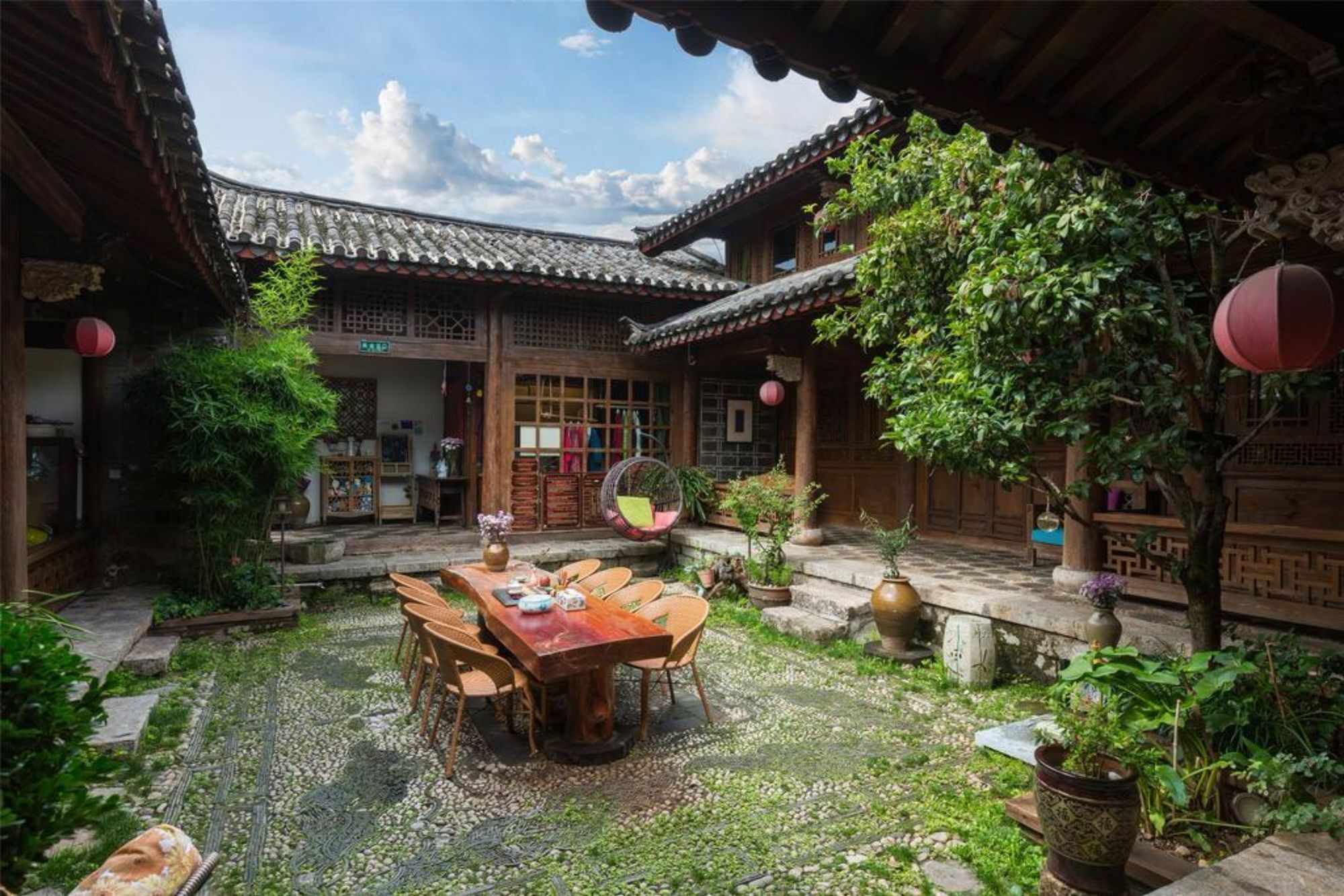Blossom Hill Inn - Weavingland Lijiang  Exterior foto